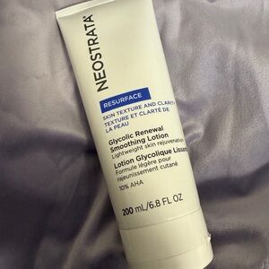 Glycolic Renewal Smoothing Lotion - White